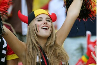 17-etė netikėtą pasiūlymą gavo futbolo sirgalių tribūnoje (FOTO)