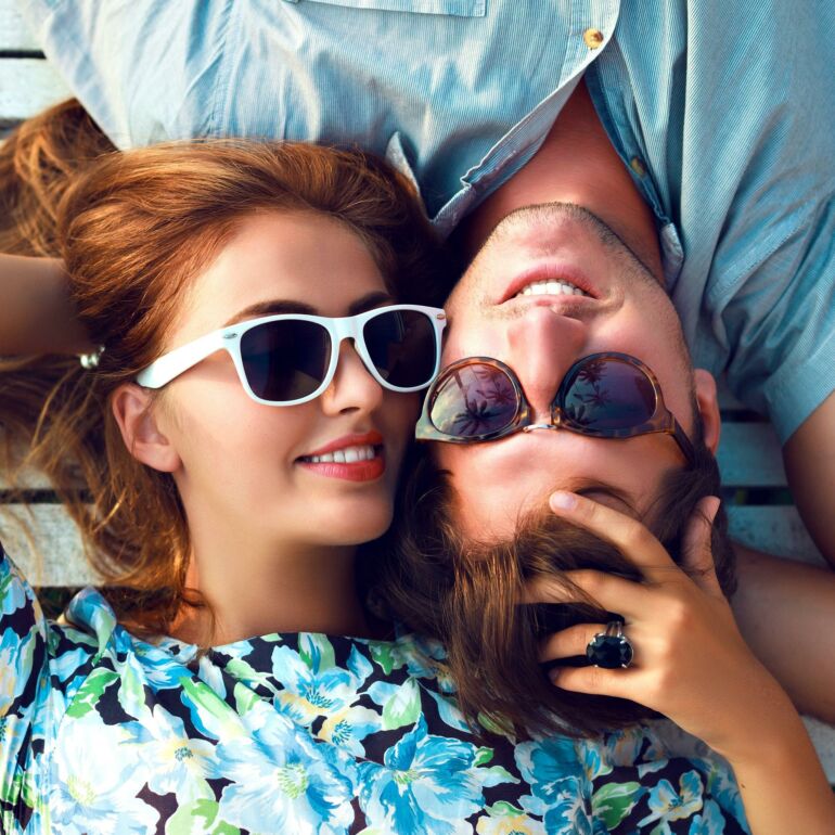 5 merginų flirtavimo būdai