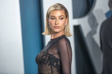 6 Hailey Bieber stiliaus paslaptys: ko galime pasimokyti iš jos stiliaus?