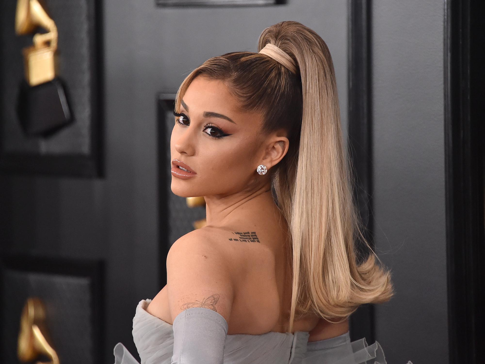 Ariana Grande atskleidė savo mėgstamiausius sporto pratimus