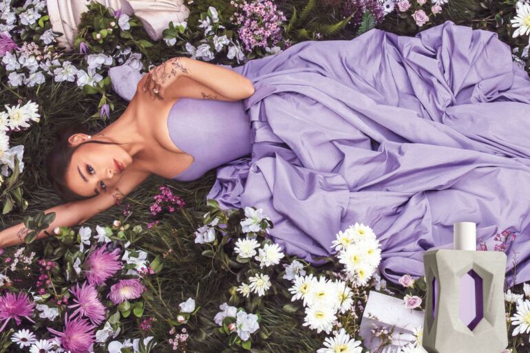 Ariana Grande pagaliau savo gerbėjams pristatė laukiamiausią vasaros naujieną!