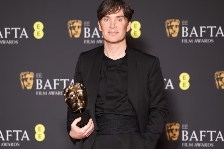 BAFTA kino apdovanojimuose statulėles susižėrė „Openheimeris“ ir „Prasti reikalai“