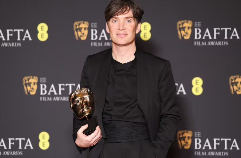 BAFTA kino apdovanojimuose statulėles susižėrė „Openheimeris“ ir „Prasti reikalai“