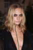 Cara Delevingne renginyje pasirodė su suknele