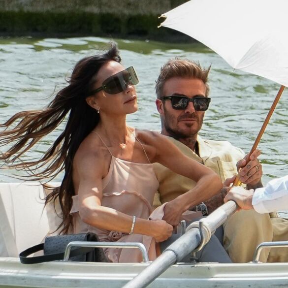 David ir Victoria Beckham Versalio rūmuose suspindo elegancija: pora traukė visų žvilgsnius