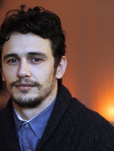 Didvyris: aktorius James Franco atkeršijo 15-metę jo fanę palikusiam vaikinui(FOTO)