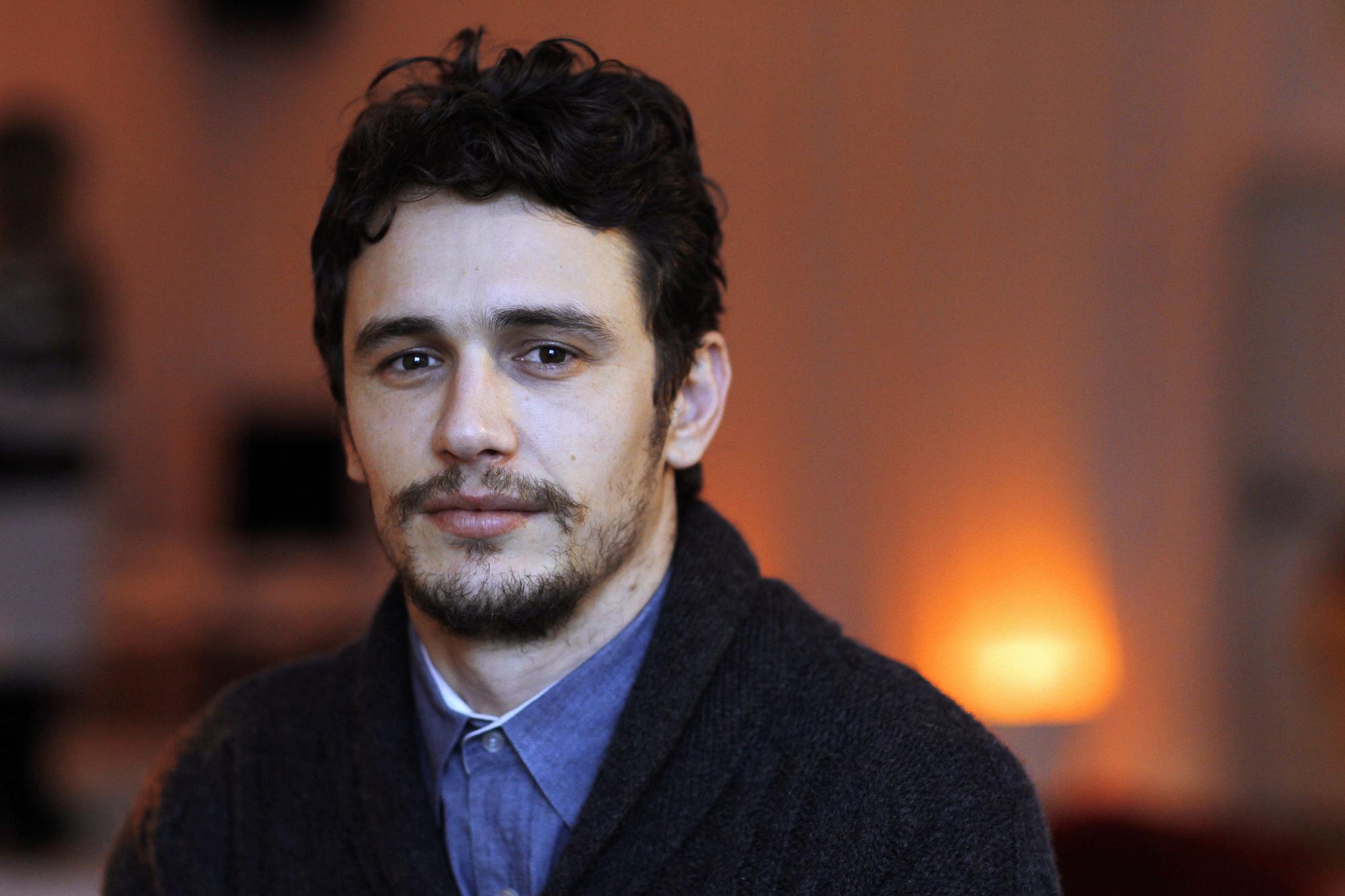 Didvyris: aktorius James Franco atkeršijo 15-metę jo fanę palikusiam vaikinui(FOTO)