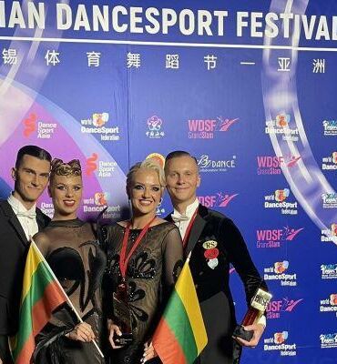 Evaldas Sodeika ir Ieva Sodeikienė Kinijoje trečią kartą tapo pasaulio čempionais!