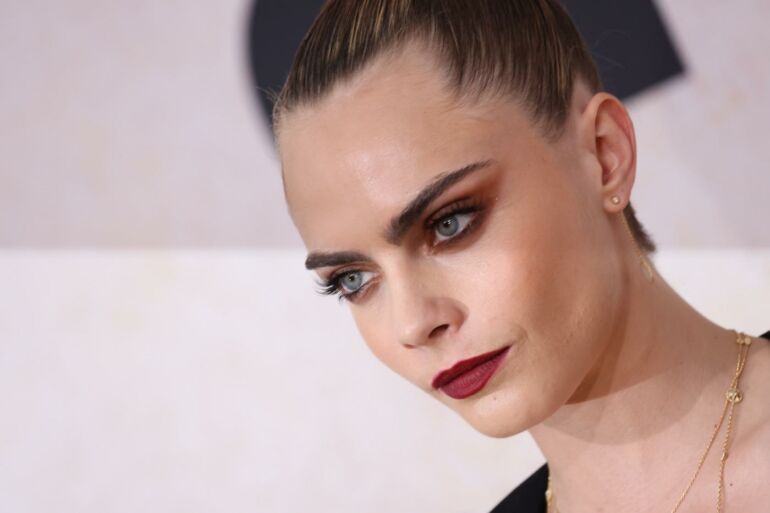 Fatališka moteris: manekenė Cara Delevingne suspindo Kanų kino festivalyje