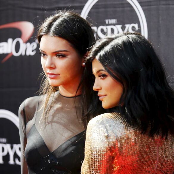 GRĖSMĖ: nejaugi Kylie Jenner pranoks seserį - modelį Kendall ?! (FOTO)