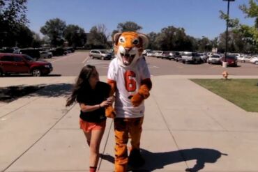 Įspūdingas moksleivių klipas Katy Perry dainai „Roar“ sulaukė atlikėjos liaupsių(VIDEO)