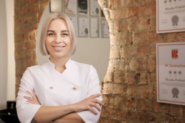 Išvardijo populiarėjančias mikropigmentacijos procedūras: išbandyti vertą ne viską