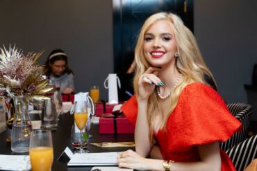 Jaunoji verslininkė Laura Kornelija Inamedinova:  „Moterims versle reikalingas palaikymas