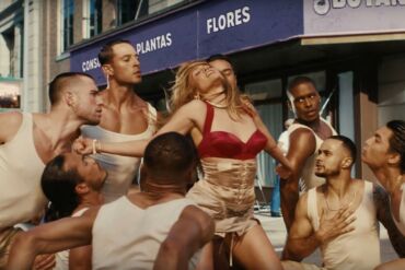 Jennifer Lopez ir Latto išleido aistra alsuojantį dainos vaizdo klipą