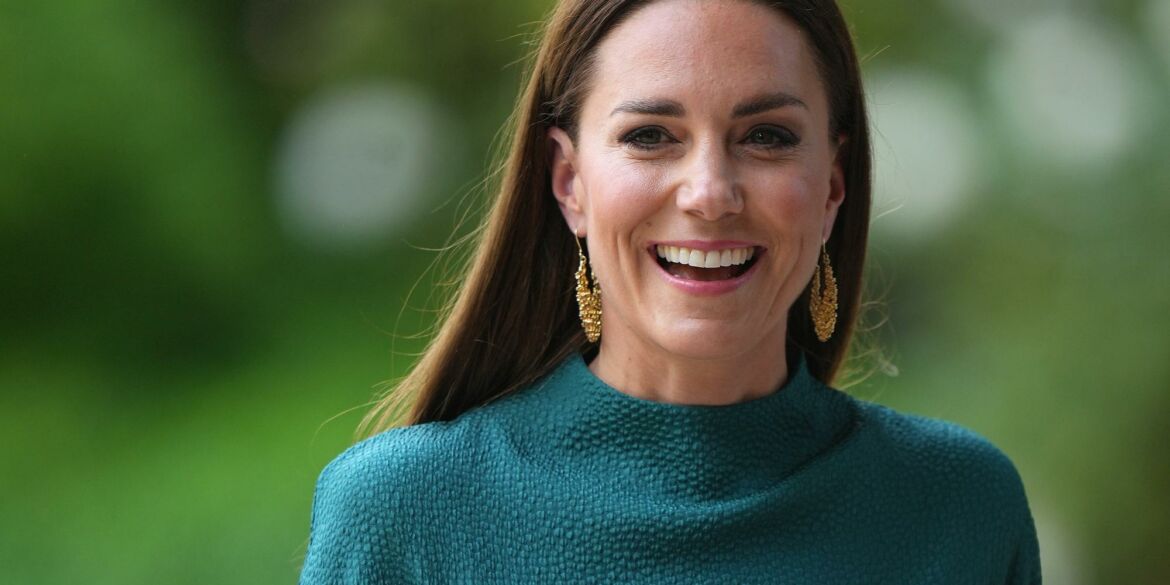 Kembridžo herocigienė Kate Middleton oficialiame renginyje pademonstravo karališką eleganciją