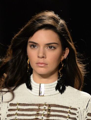 Kendall Jenner gerbėjams Kalėdų proga paruošė pikantišką staigmeną (VIDEO)