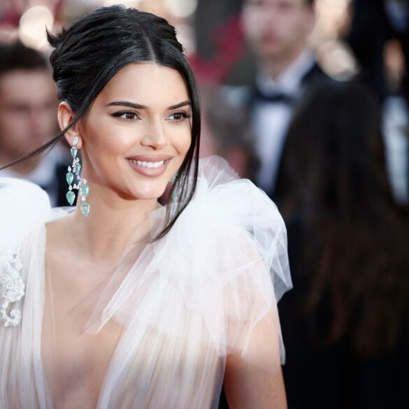 Kendall Jenner grožio paslaptys: avokado kaukė veidui