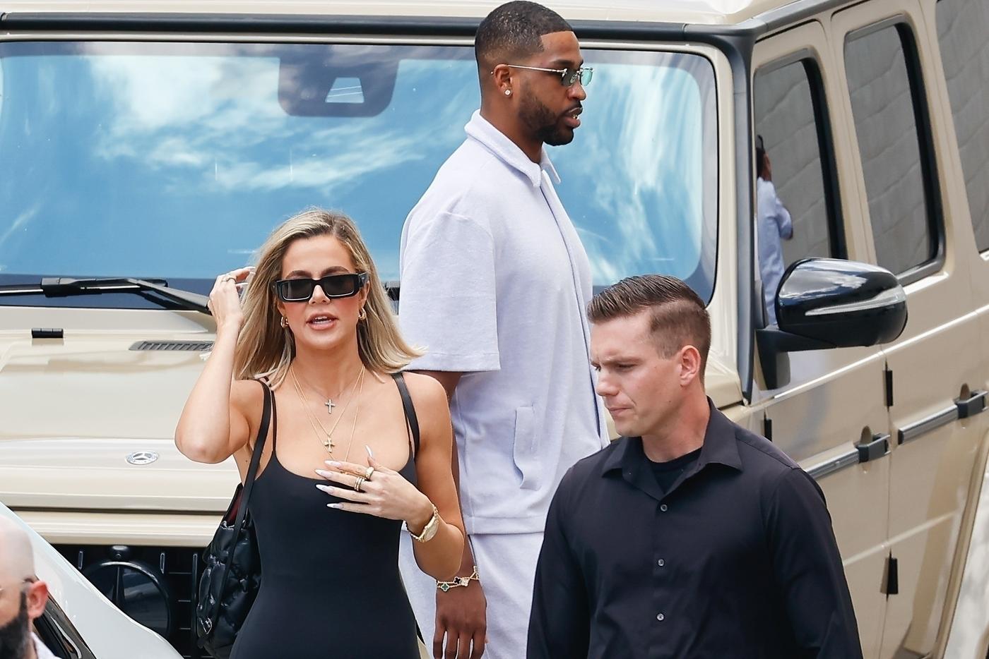 Khloé Kardashian su ją išdavusiu Tristan Thompson laukiasi antro vaiko