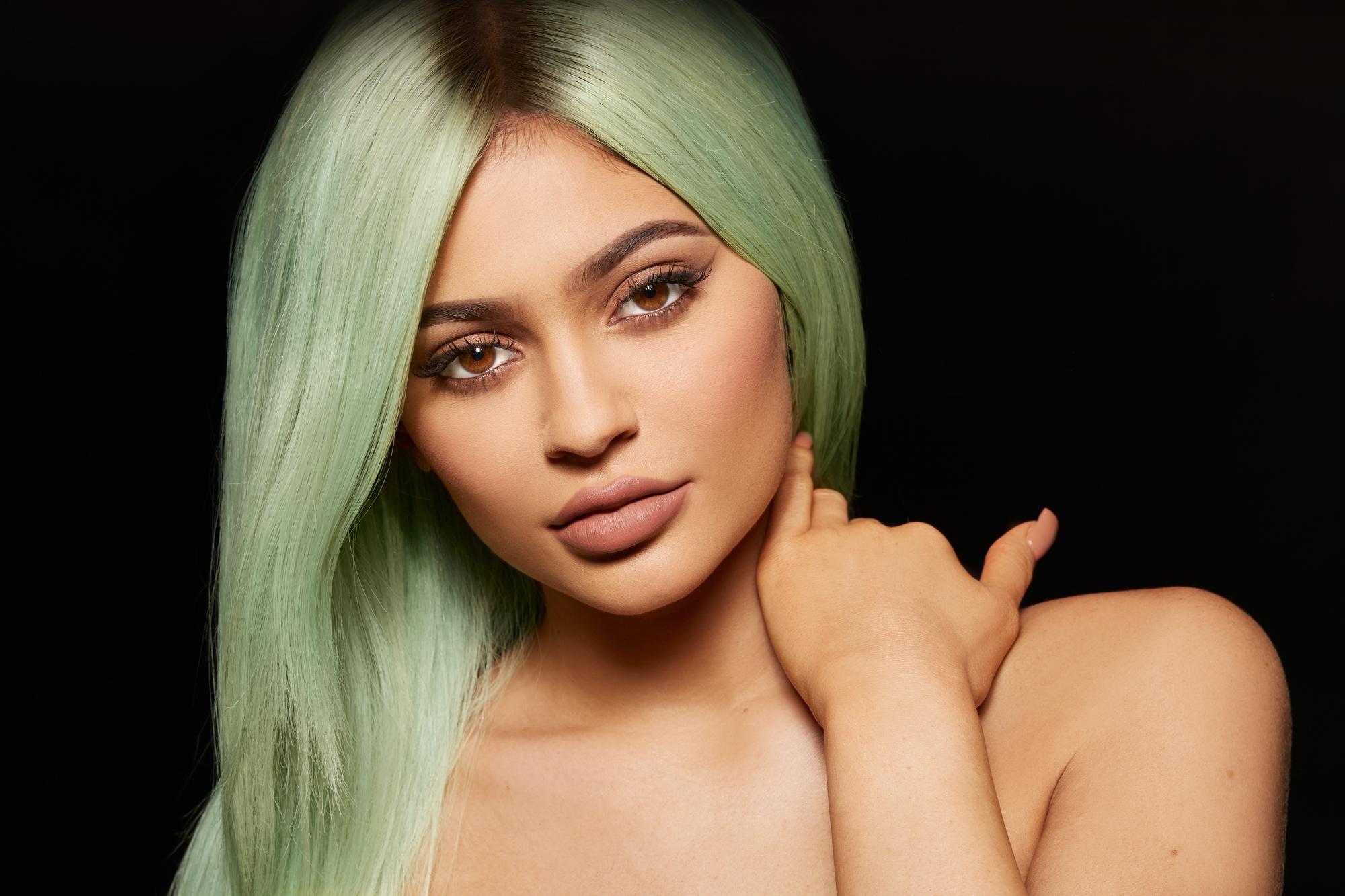 Kylie Jenner - karčios sekėjų replikos dėl paviešintų nuotraukų: „Grožis jai svarbiau už saugumą“