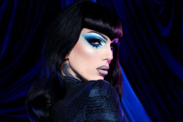 Makiažo imperiją sukūręs Jeffree Star: jaunuolis turėjo drąsos ryškiai pasidažęs eiti į mokyklą
