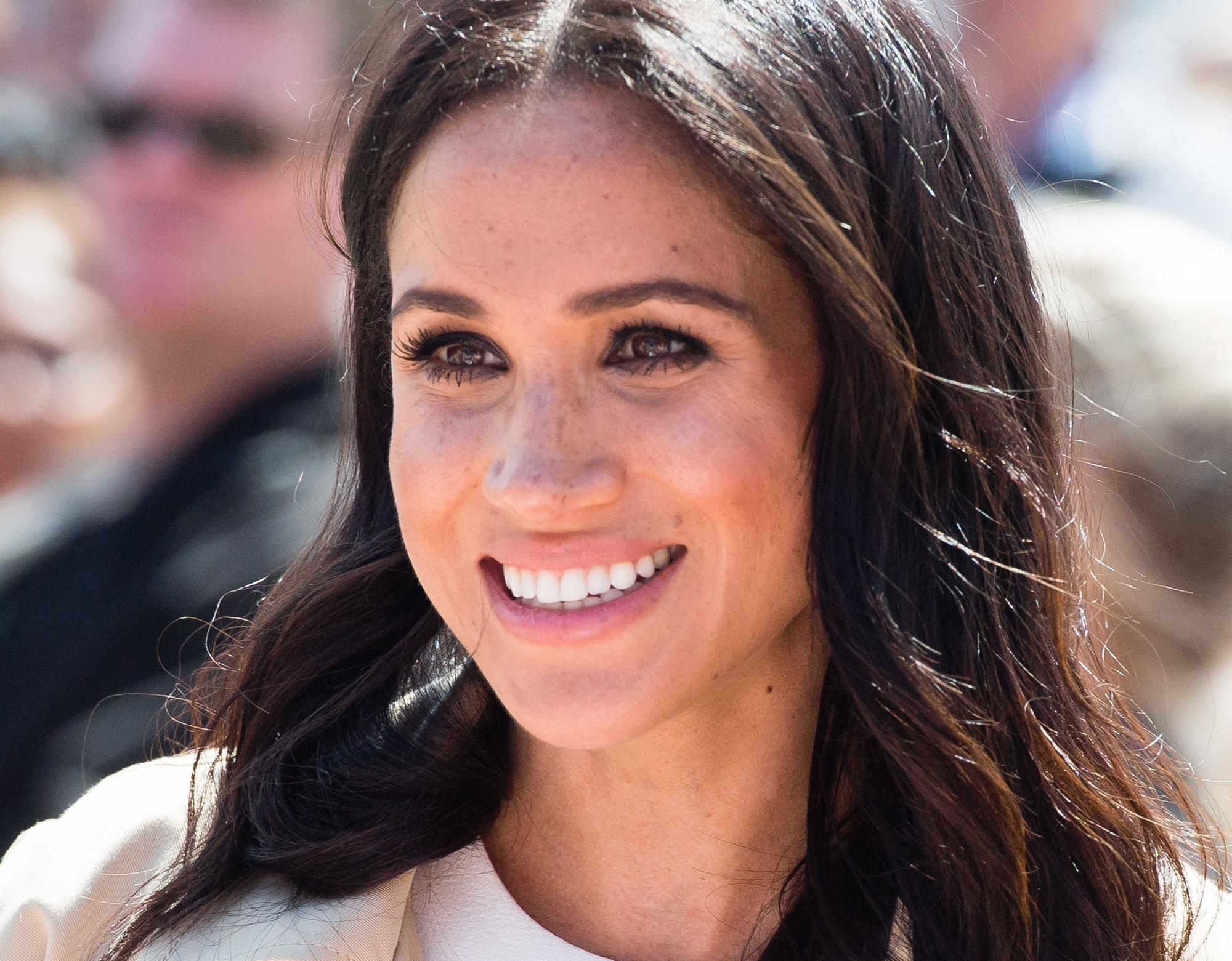 Meghan Markle renginyje pademonstravo itin lieknas kūno formas: pasipuošė spindinčia suknele