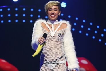 Miley Cyrus paskelbė