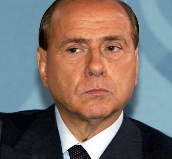 Mirė buvęs Italijos premjeras S. Berlusconis