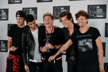 Nauja „One Direction“ daina - apie paslaptingą merginą(VIDEO)