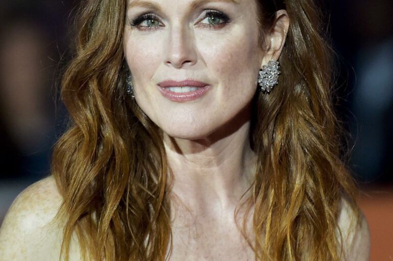 Neįprasto grožio Julianne Moore 14 - metė dukra stulbina panašumu į mamą (FOTO)