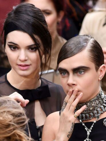 Nejaugi Cara Delevingne bando „nukabinti“ Kendall Jenner(FOTO)