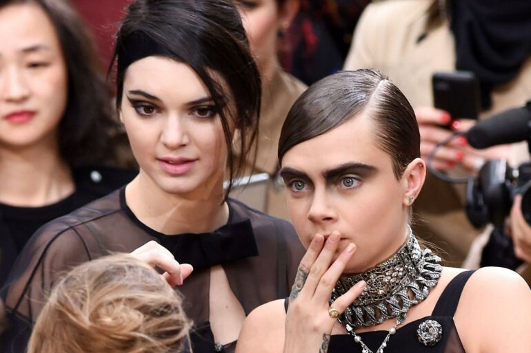 Nejaugi Cara Delevingne bando „nukabinti“ Kendall Jenner(FOTO)