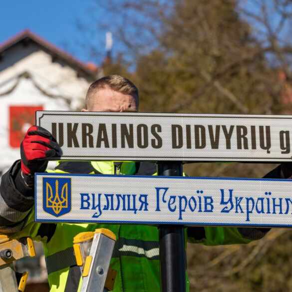 Oficialu: Rusijos ambasada Vilniuje – Ukrainos Didvyrių gatvėje