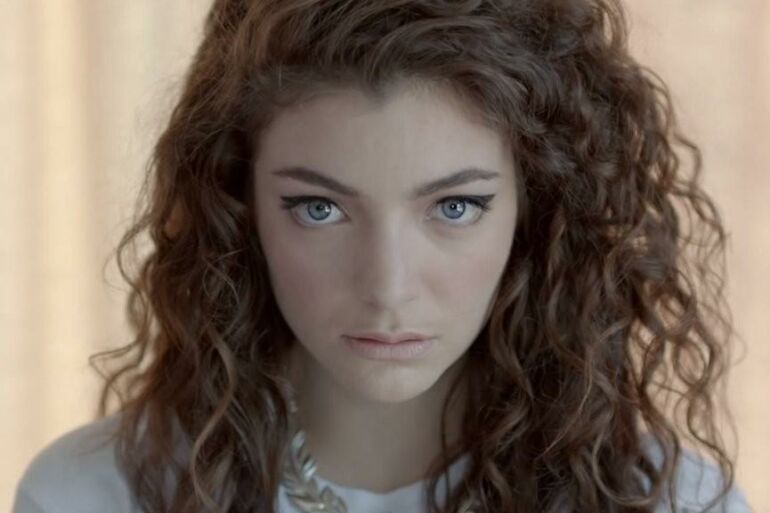 Pamaina Lanai Del Rey - sparčiai populiarėjanti atlikėja Lorde(VIDEO)