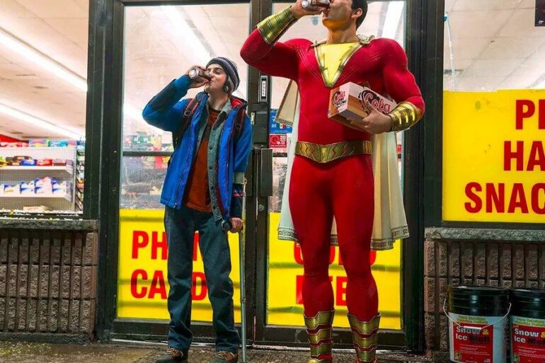 Pasaulis laukia užgniaužęs kvapą: atkeliauja itin gerų įvertinimų sulaukusi juosta „Shazam!“