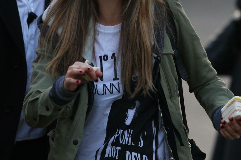Pažiūrėk: Carai Delevingne reikia mesti svorį?! (FOTO)