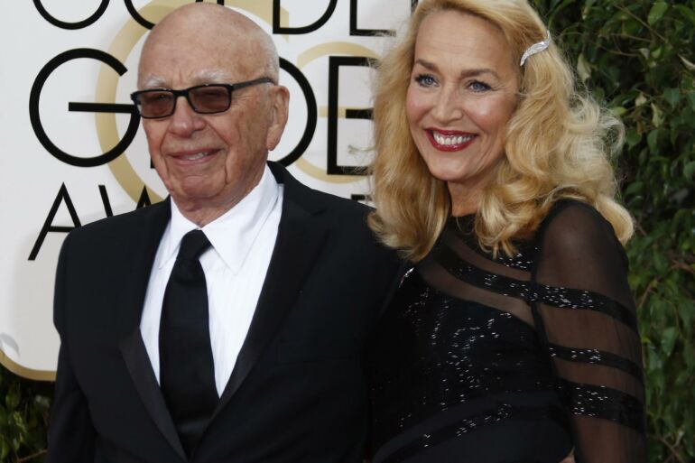Po šešerių santuokos metų santuokos žiniasklaidos magnatas Rupert Murdoch išsiskyrė su buvusiu modeliu Jerry Hall