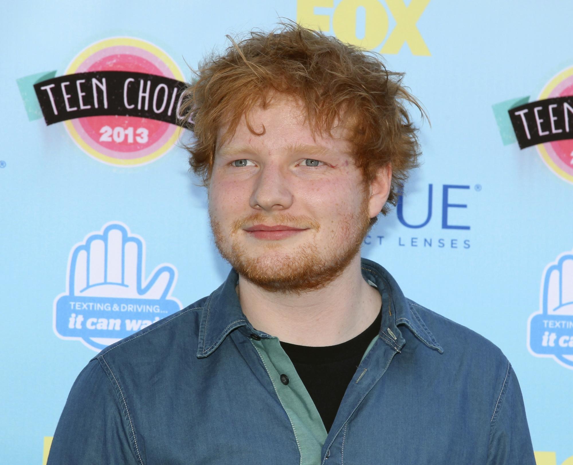 Populiarusis Ed Sheeran: kodėl merginos jį dievina?(PAMATYK)