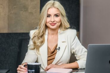 „She is Glowing“ įkūrėja D. Urbanaitė veda televizijos laidą: atskleidžiamos šalyje veikiančių įdomiausių bei netikėčiausių verslų istorijos