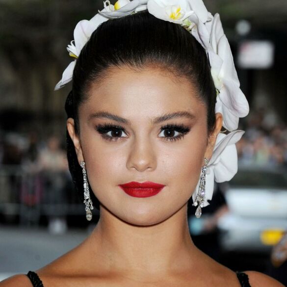 Siaubingai sulysusi Selena Gomez - kur dingo atlikėjos apvalumai? (FOTO)