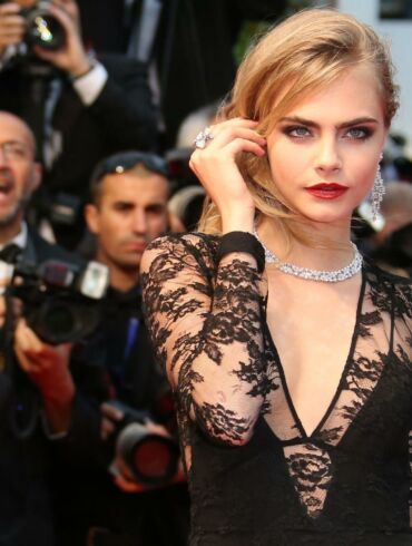 SKANDALAS: vietoj pasimatymo su Cara Delevingne milijonierius gavo jos galvą(PAMATYK)