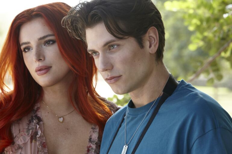 Skandalingoji paauglių dievaitė Bella Thorne romantinėje dramoje „Meilės žaidimai“ vaidino su savo buvusiu sužadėtiniu