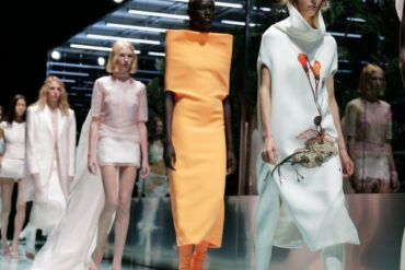 „Sportmax“ Milano madų savaitėje pristatė kitų metų pavasario/vasaros kolekciją