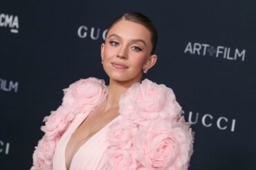Sportuok kaip Sydney Sweeney: mėgstamiausi aktorės sporto pratimai