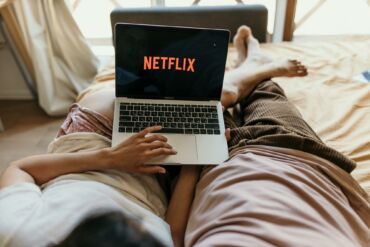 Statistika byloja: lietuviai - viena rečiausiai „Netflix“ platforma besinaudojančių tautų pasaulyje