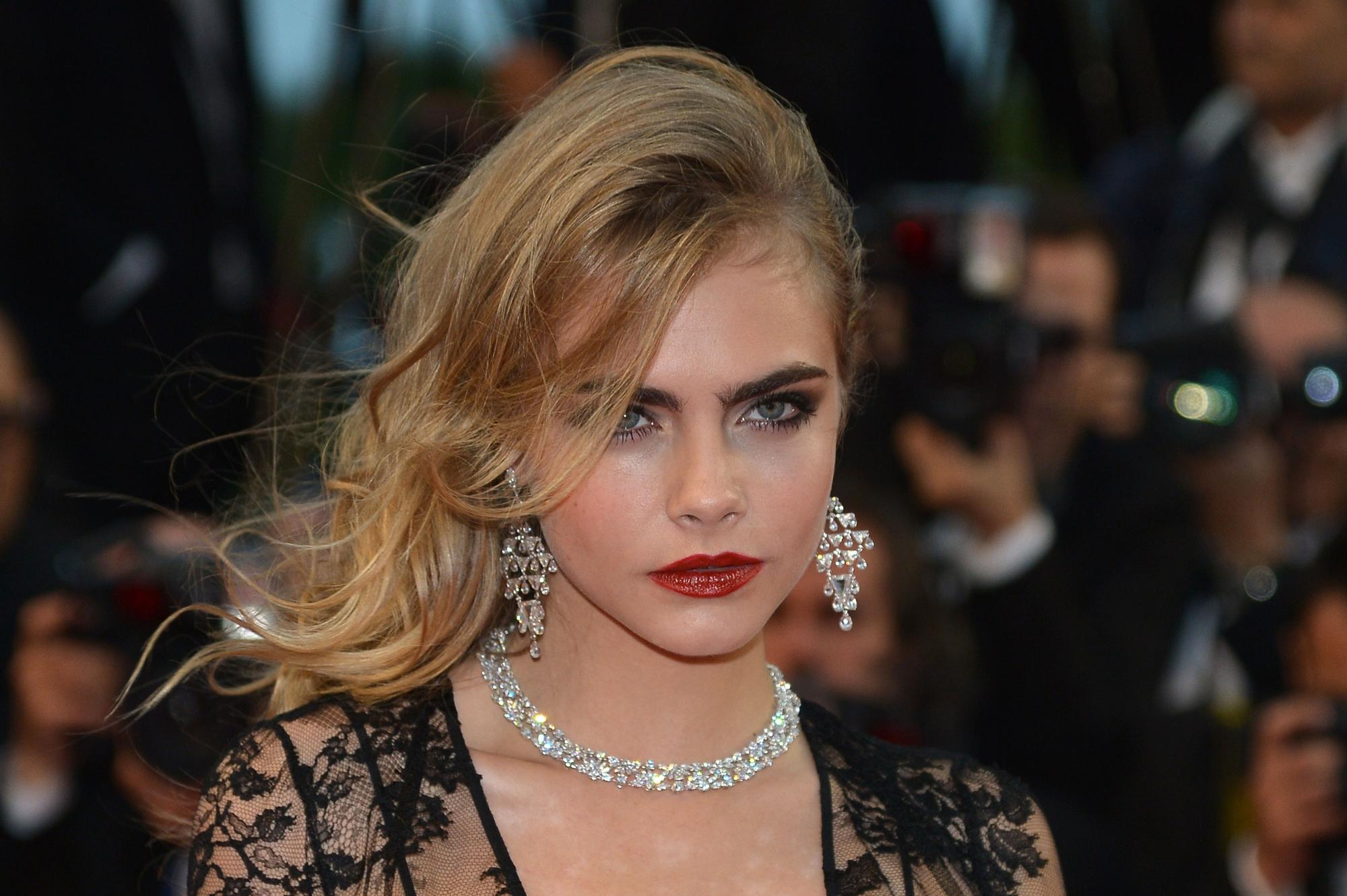 Supermodelio Cara Delevingne grožio paslaptis - neįprastas maisto produktas(FOTO)