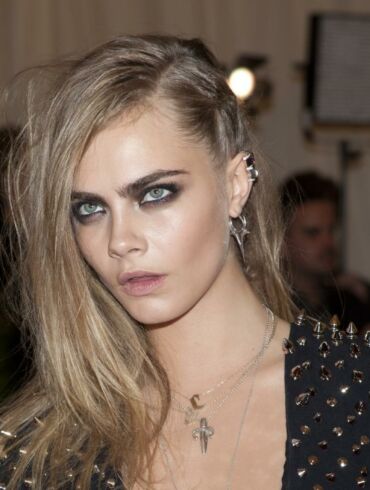 Supermodelio Caros Delevingne gyvenime - malonios permainos