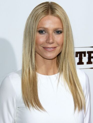 Susistabdžiusi laiką: 50 gimtadienį atšventusi aktorė Gwyneth Paltrow sudalyvavo pikantiškoje fotosesijoje