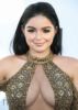 Tai bent aprangėlė! Ariel Winter pasirinkta atvira suknelė vos neatidengė to