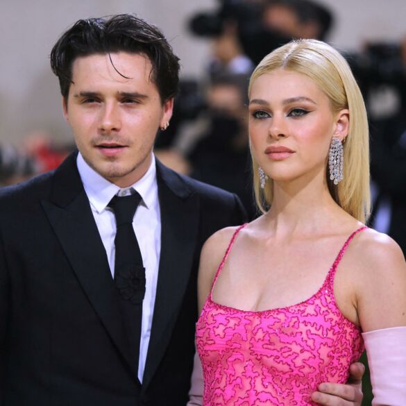 Viena karščiausių jaunimo porelių - Brooklyn Beckham ir Nicola Peltz - pagaliau pasirodė viešumoje