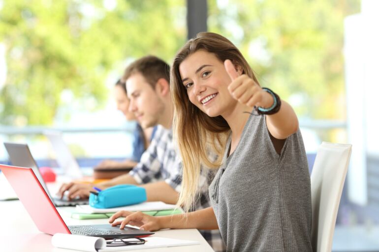 Vilniaus universitetas kviečia nemokamai mokytis užsienio kalbų